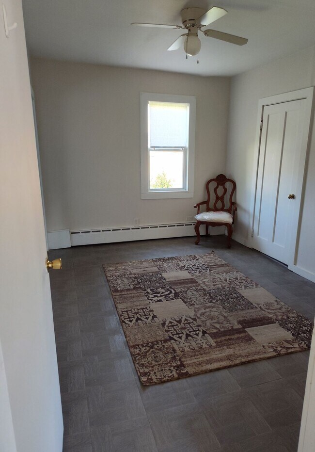 Photo - 10850 Parkside Ave