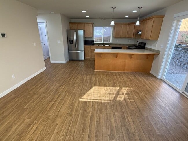 Photo - LYNNWOOD 3 BED, 2.5 BATH HOME FOR RENT; AV...