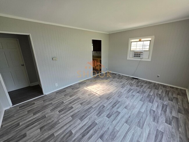 2 BR