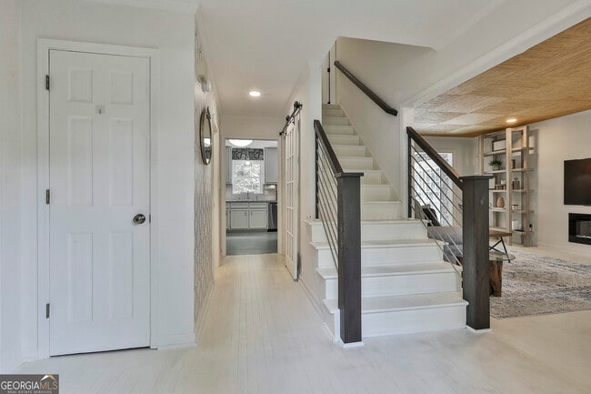 Photo - 245 Woodsong Dr