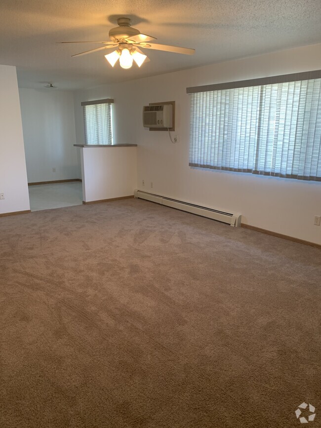 Building Photo - 410 6th Ave Unit 5 Rental