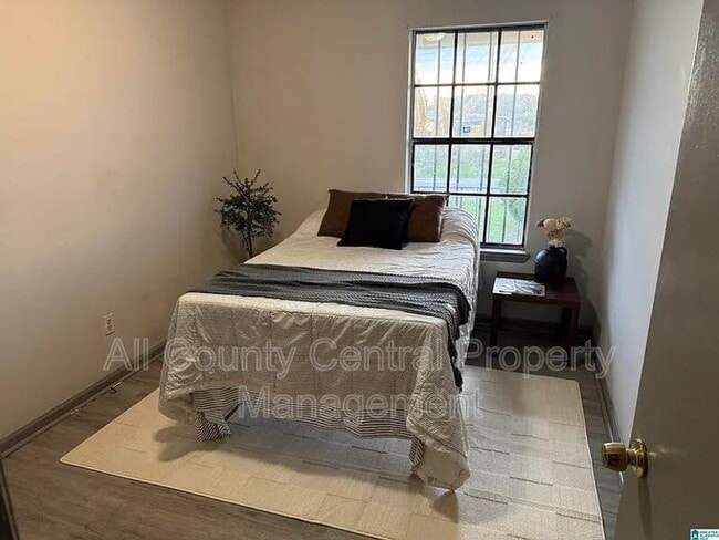 Photo - 1527 14th St SW