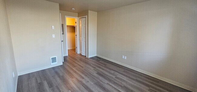 Crest View Apartments