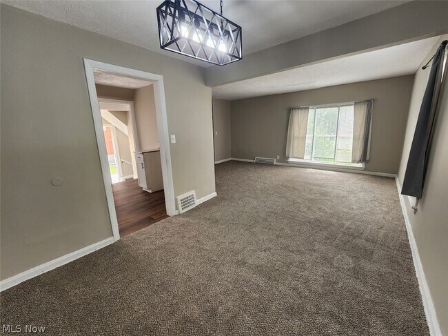 Photo - 16401 Judson Dr