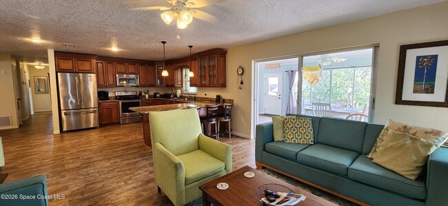 Photo - 1260 Island Dr