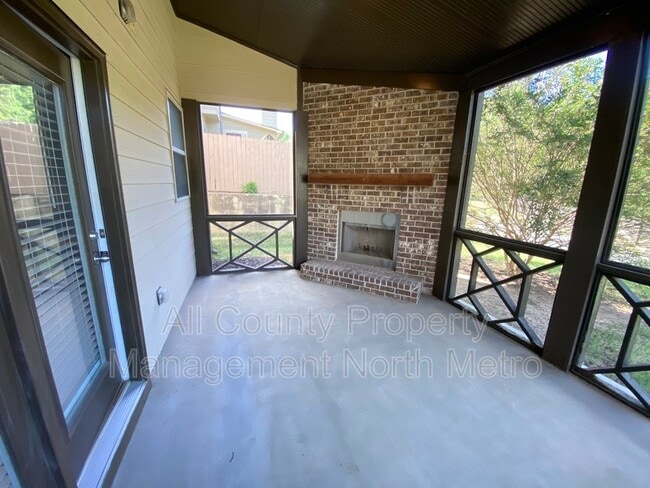 Photo - 5060 Glencliff Dr