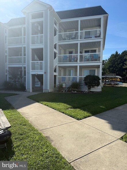 Photo - 30138 Cedar Shores Rd Unit D335