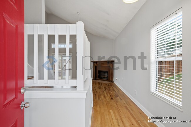 Photo - 2236 Raven Cir