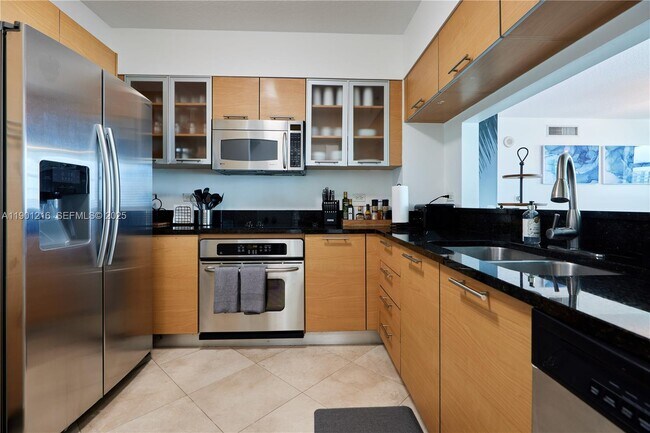 Photo - 31 SE 5th St Unit 3201