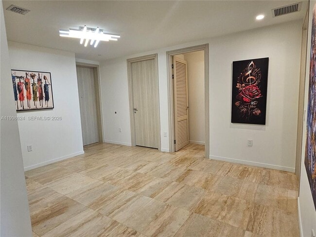 Photo - 1000 Brickell Plaza