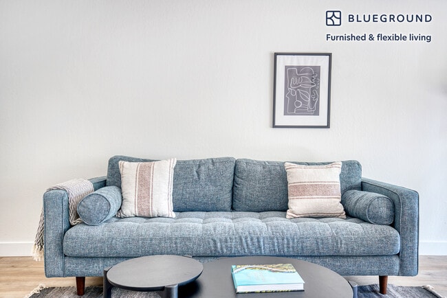 Photo - 20200 Lucille Ave Unidad SI FL1-ID588