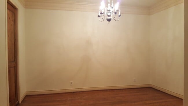 Photo - 4035 Lanark Ln