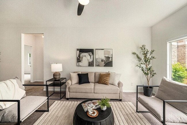 Photo - 2927 W 119th Ave Unidad 101