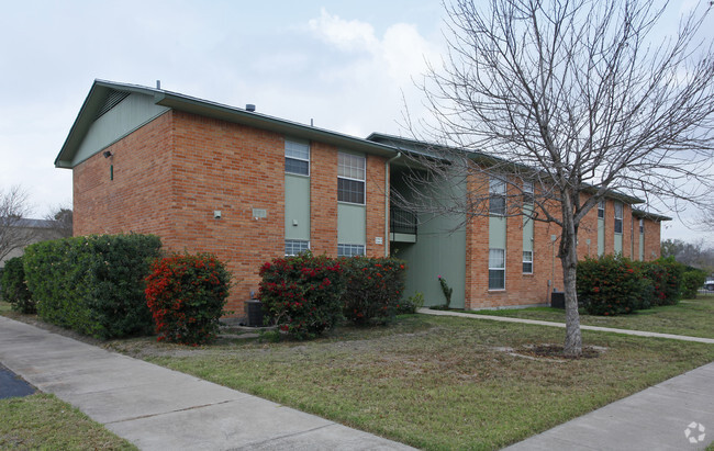Ivy Terrace Apartments - Ivy Terrace Apartments