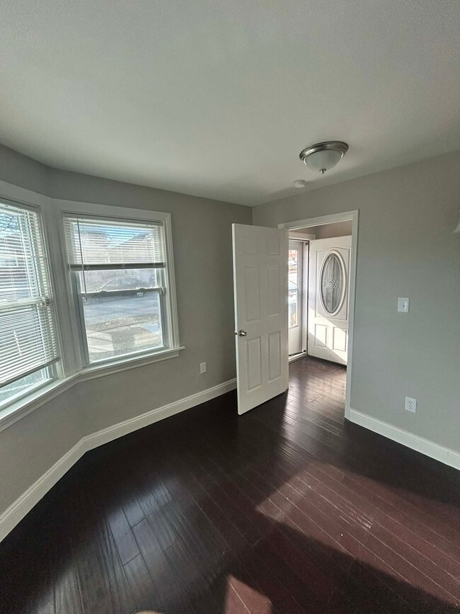 Photo - 8713 Susan Ave