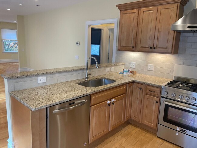 Photo - 27-29 Elmway Street Unit 29 Elmway Street