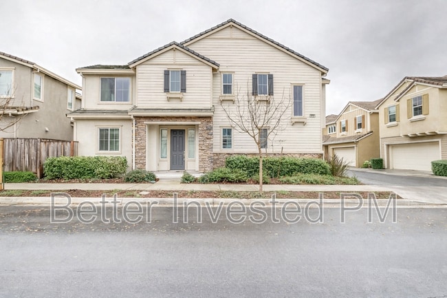 Building Photo - 2039 Karen Pl