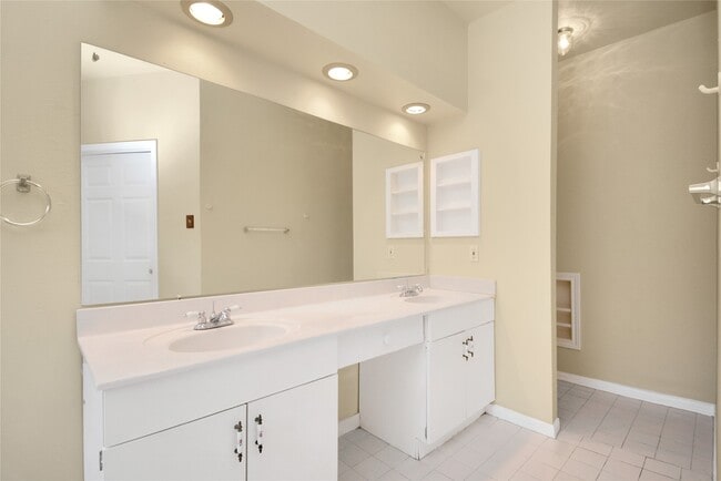Photo - 4123 Valedon Ln