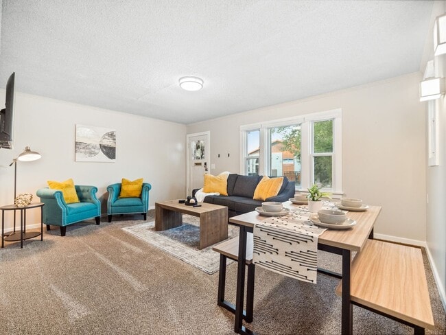 Building Photo - Millwood 2 bedroom condo