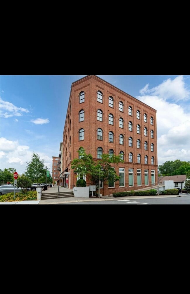 Photo - 360 Chambers St Apartment