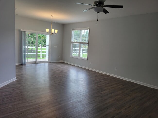 Photo - 214 Briarcliff Ct