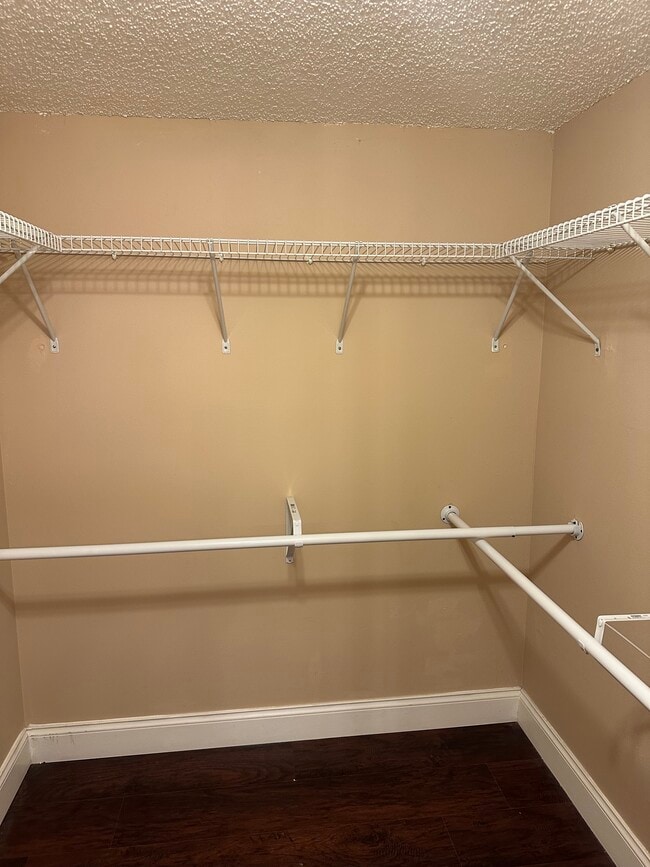 Photo - 5961 N Falls Circle Dr Unidad 309