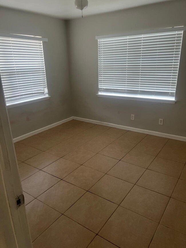 Photo - 2507 W Twelfth St Unit 2505