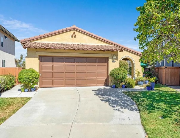 Building Photo - 771 Dry Creek Dr