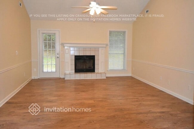 Photo - 845 Rambling Rose Ct NW