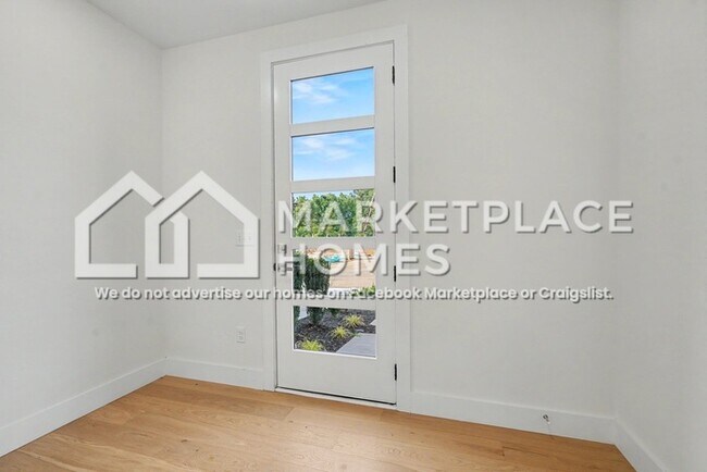 Photo - 8 Taverly Dr