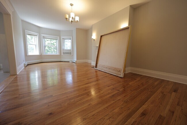 Photo - 318 Tappan St Unit 2