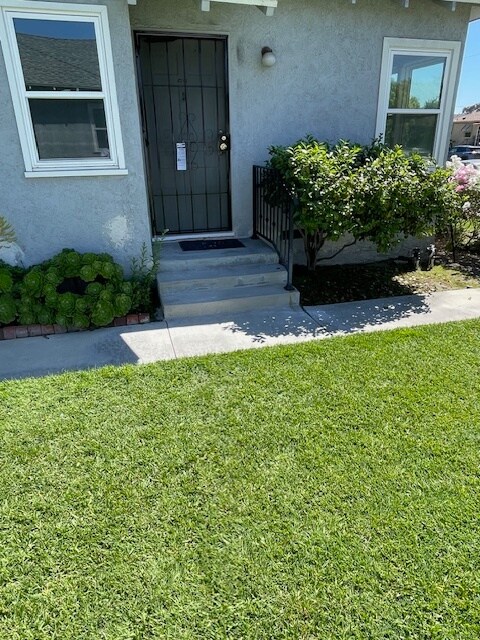 Photo - 2566 N Buena Vista St Apartments Unit 2566