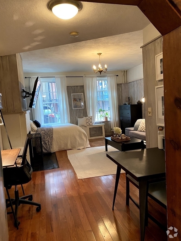 Building Photo - 63 Marlborough St Unit 2 Rental