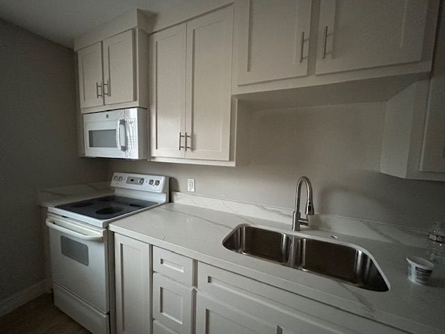 Photo - 210 S 1st Ave