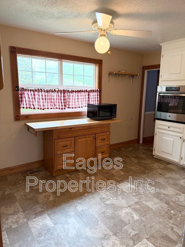 Photo - 1380 Genoa Rd