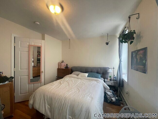 Photo - 1056 Cambridge St Unit 2R