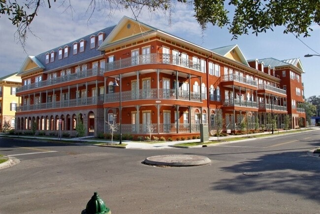 Building Photo - Jackson Square - Top Floor 2 Bedroom, 2 Ba... Rental