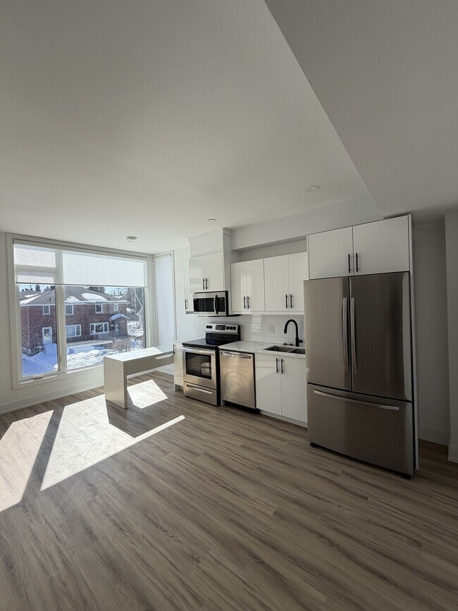 Photo - 273 Duncairn Ave