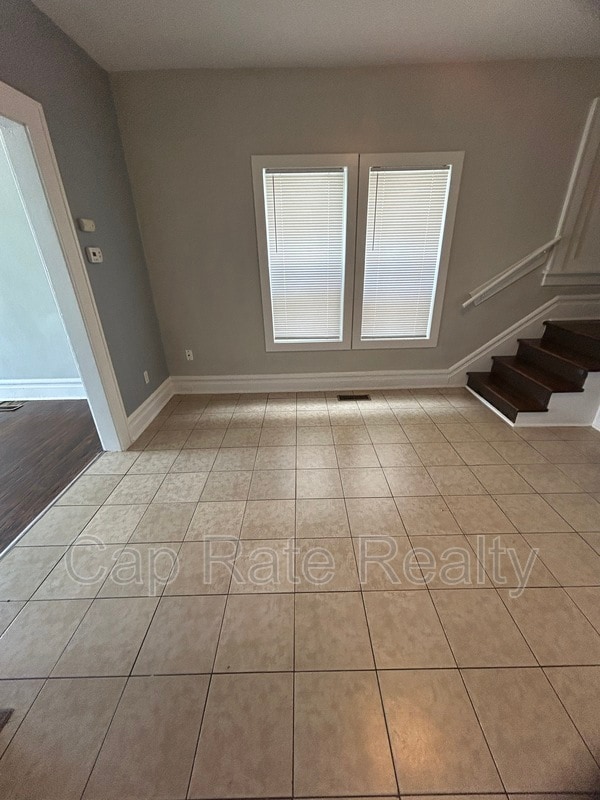 Photo - 807 E 2nd Ave