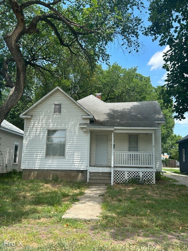 3 br, 1 bath House - 114 W Park - 3 br, 1 bath House - 114 W Park