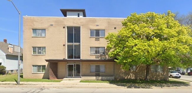 Building Photo - Lincoln Unit 26