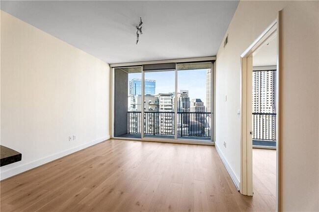 Photo - 1080 Peachtree St NE Unit 2101