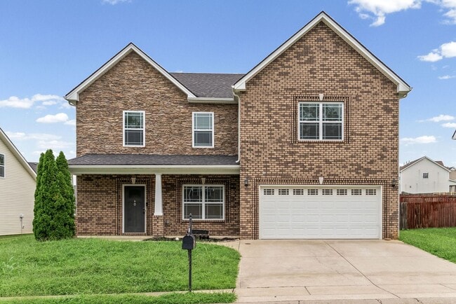 Building Photo - Pet Friendly Five Bedroom!