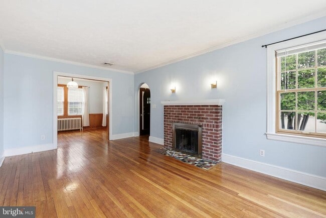Photo - 812 S Glebe Rd