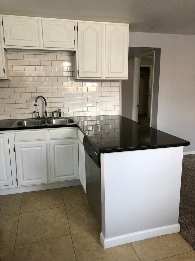 Kitchen - 3687 S Grant St Unit B