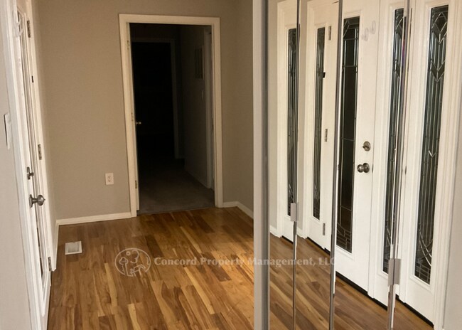 Photo - 2422 Eastridge Rd