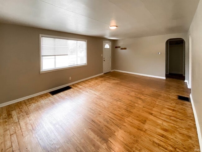 Photo - 1114 S Woodlawn Ave