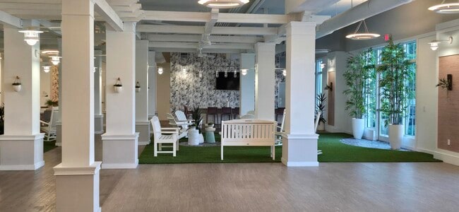 Father Marquess - Barry Apartments