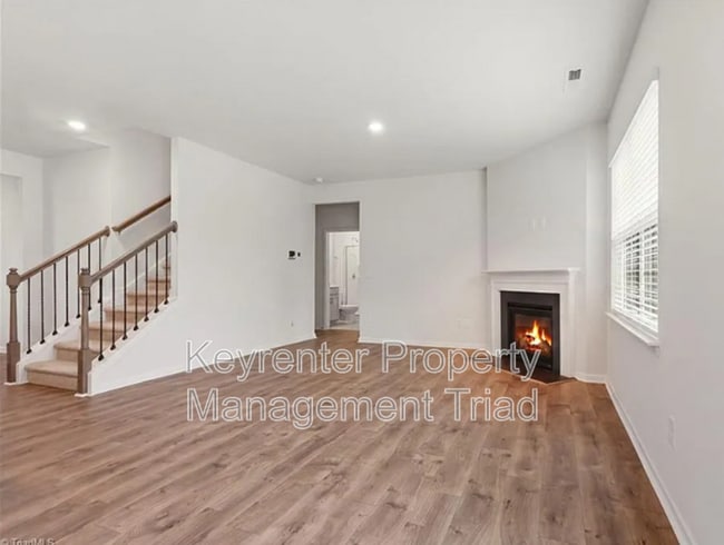 Photo - 7448 Buckpasser Dr