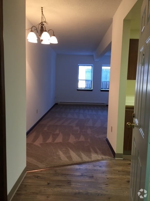 Building Photo - 317 Fairmount Ave Unit G-10 Rental